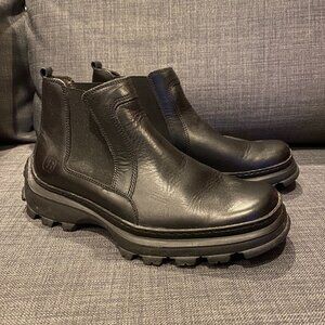 NOS Kenneth Cole Reaction Black Chelsea Boots US Mens 8 1/2 8.5